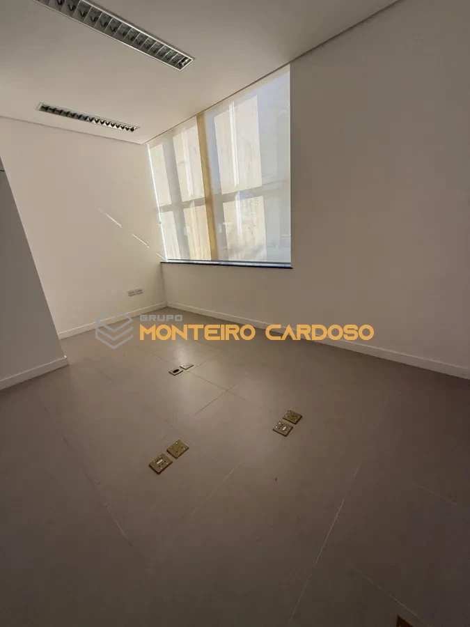 Imagem de Excelente Imóvel Comercial para Locação- Lions