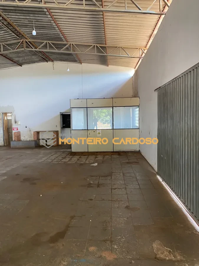 Imagem de Alugo Barracão Comercial