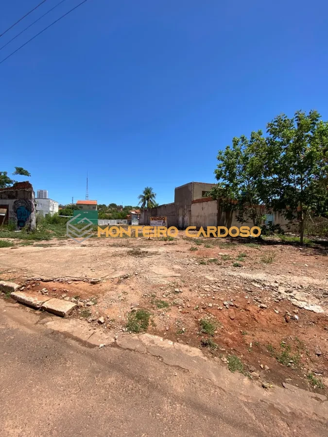 Imagem de Vendo Terreno na Avenida José Barriga