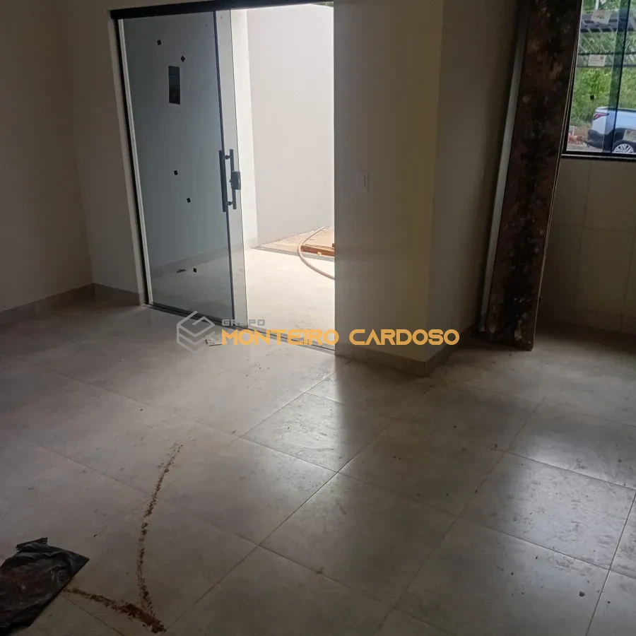 Imagem de VENDO CASA NOVA NO JARDIM DO PARQUE