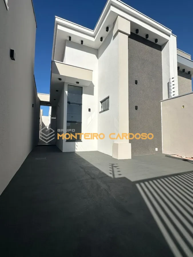 Imagem de VENDO CASA NOVA NO JARDIM NILMARA