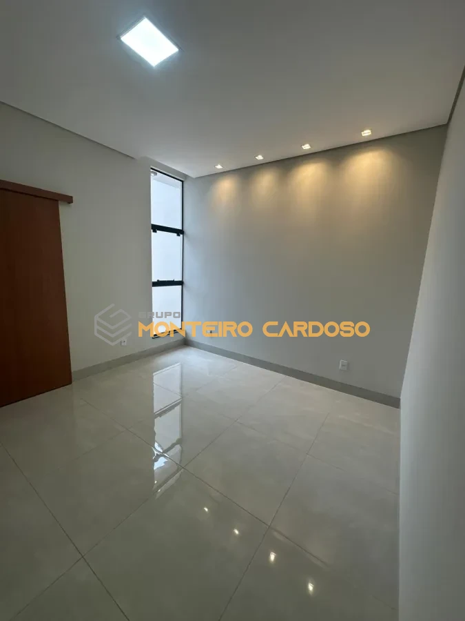 Imagem de VENDO CASA NOVA NO JARDIM NILMARA