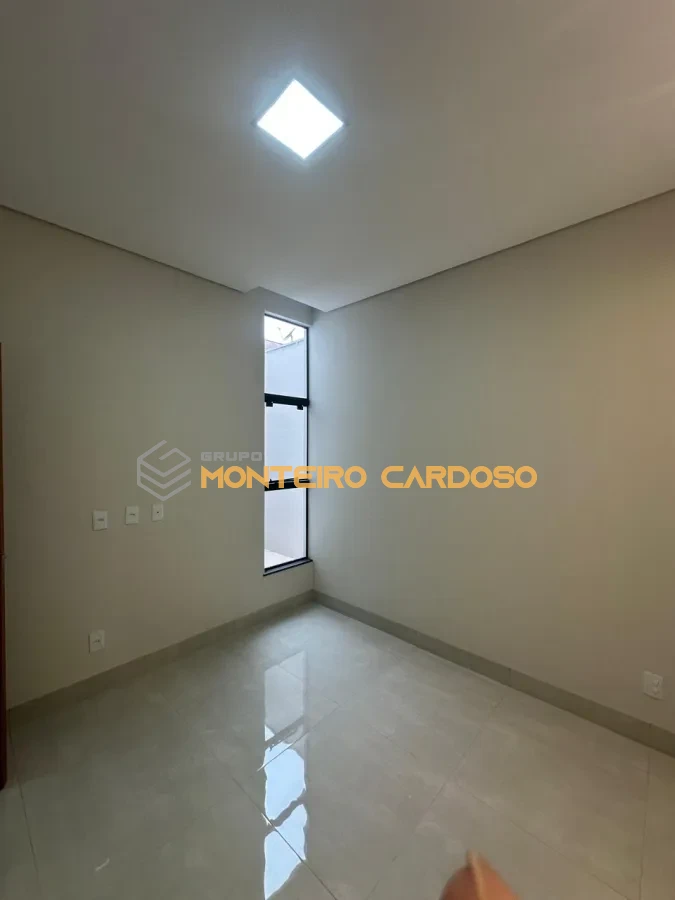 Imagem de VENDO CASA NOVA NO JARDIM NILMARA