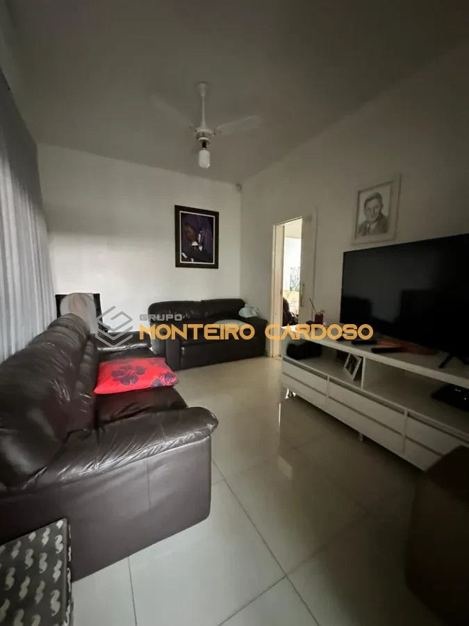 Imagem de Vendo Casa no Bairro Santa Cruz