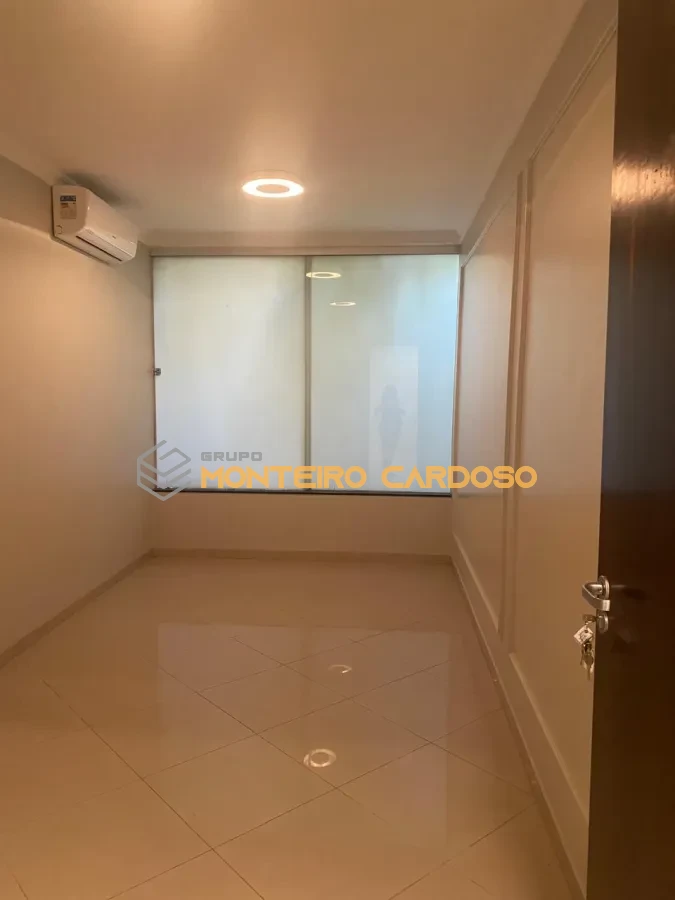 Imagem de Alugo Sala Comercial na Av Rio Branco, Centro