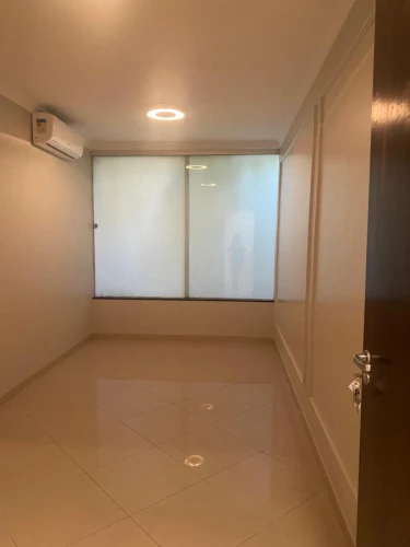 Imagem de Alugo Sala Comercial na Av Rio Branco, Centro