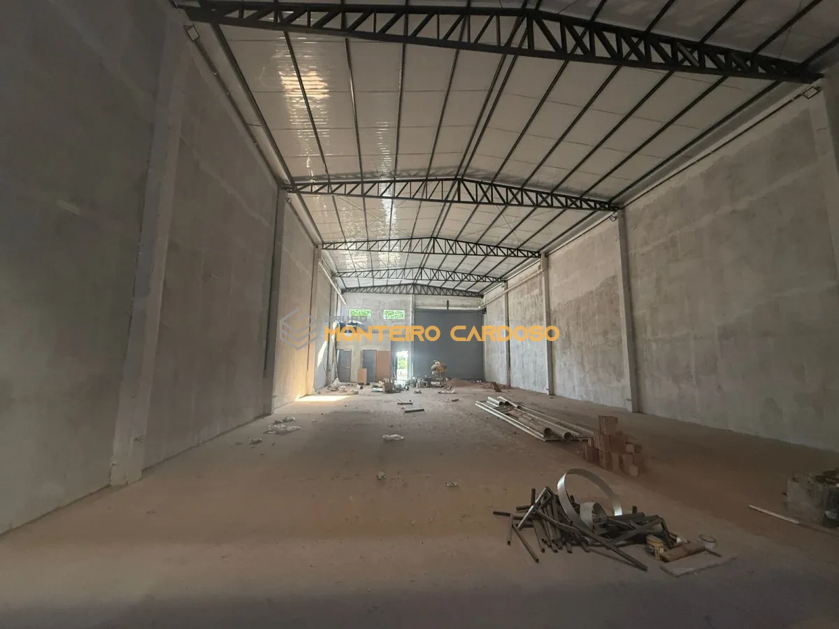 Imagem de Barracão para alugar Ary Coelho - 7.000,00