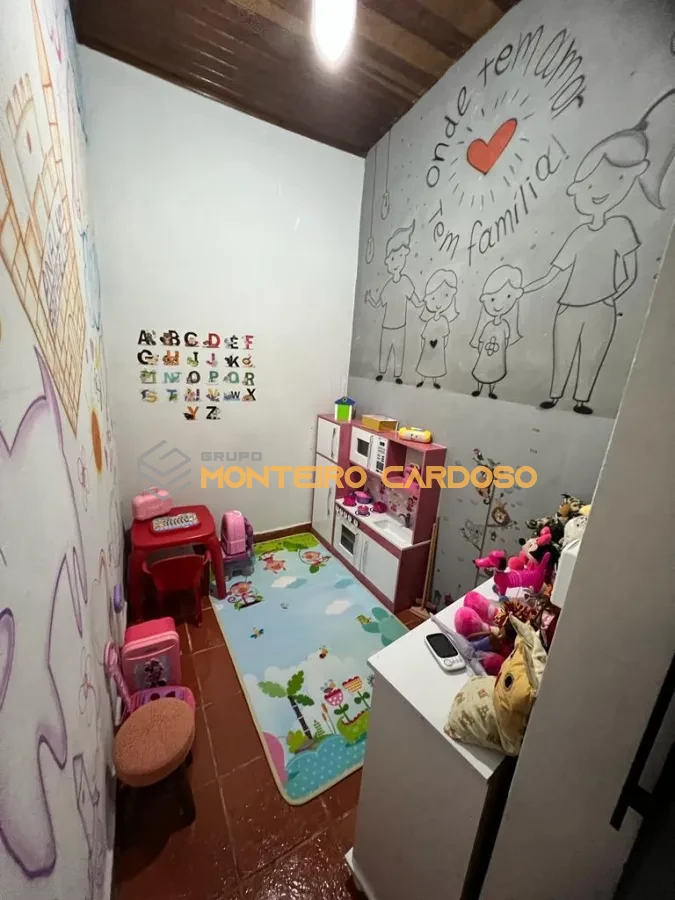 Imagem de CASA À VENDA COM CONVENIÊNCIA – JARDIM PLANALTO