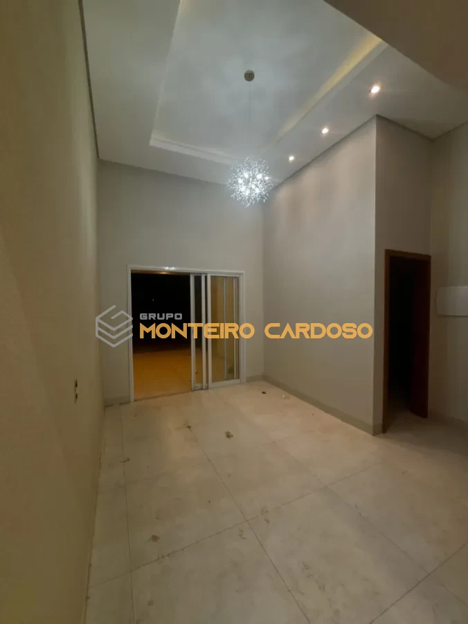 Imagem de Casa Padrão - Sagrada Família - Rondonópolis/MT