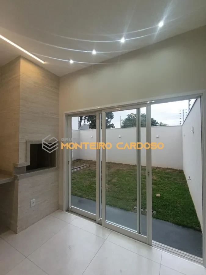 Imagem de Casa Padrão - Sagrada Família - Rondonópolis/MT