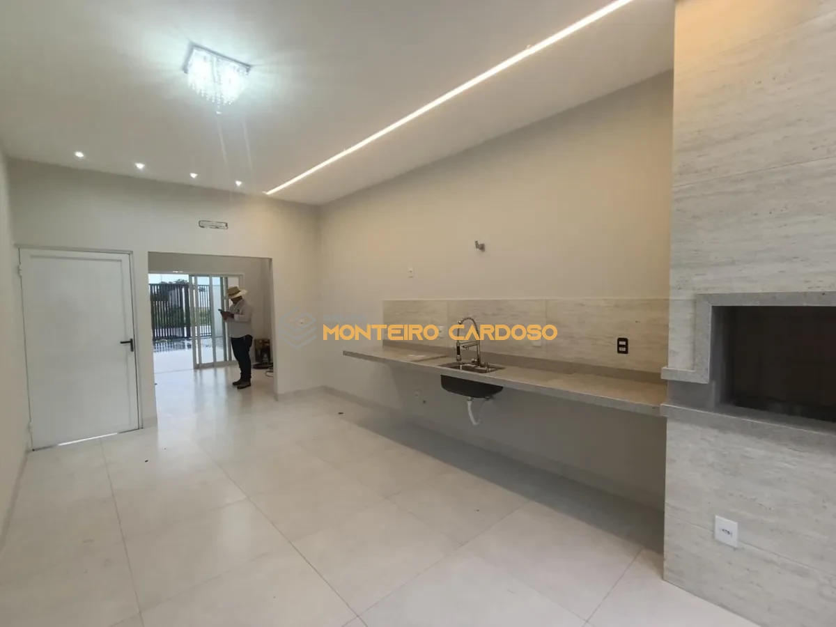 Imagem de Casa Padrão - Sagrada Família - Rondonópolis/MT