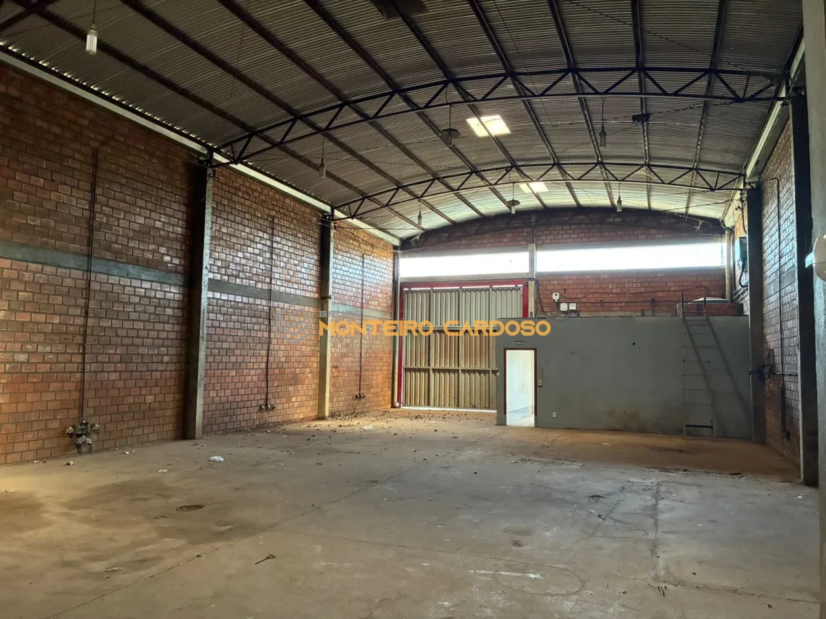 Imagem de Barracão – Avenida dos Estudantes