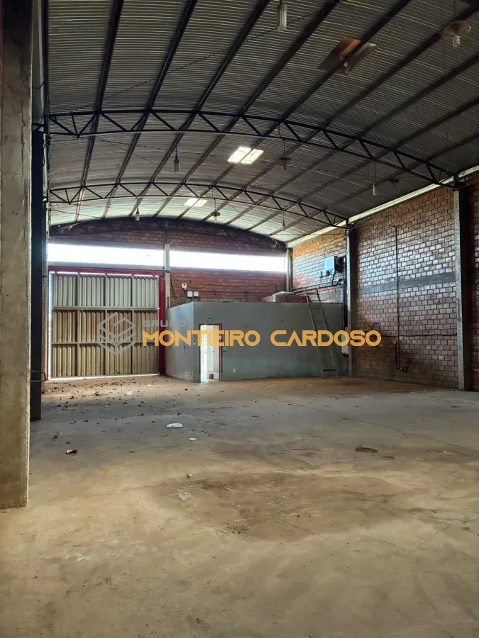 Imagem de Barracão – Avenida dos Estudantes