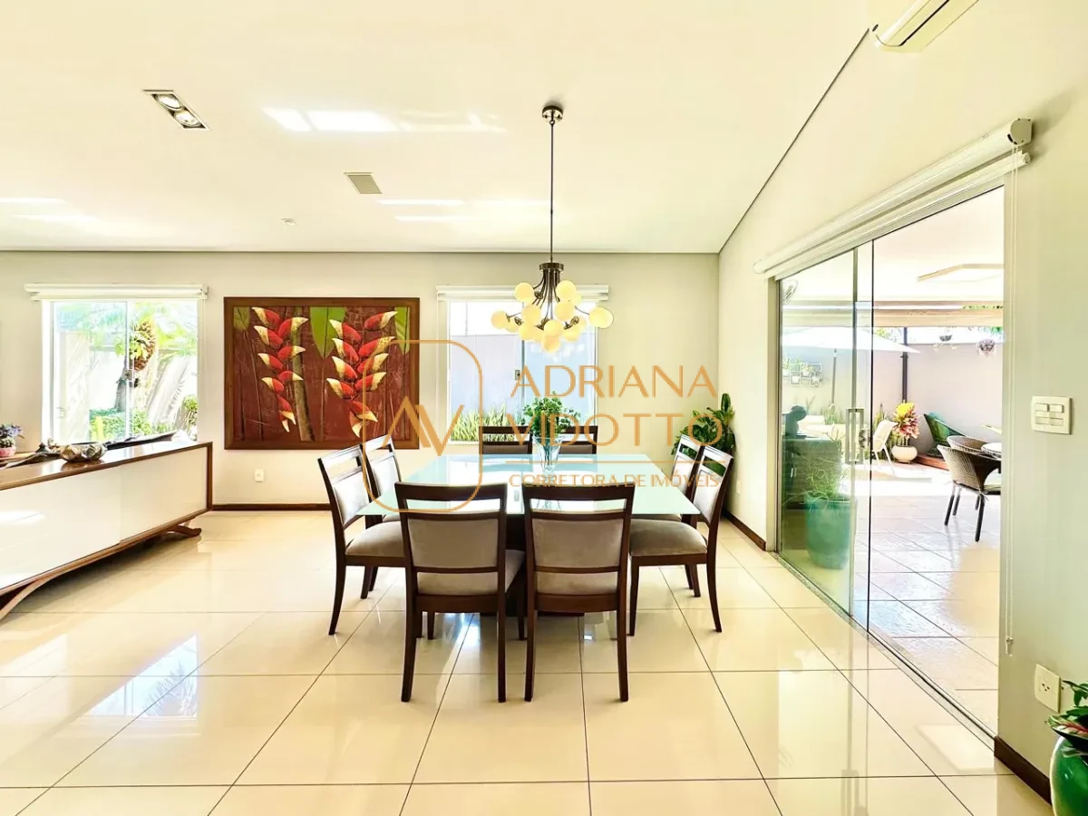 Imagem de Excelente casa em condomínio com 3 quartos, sendo 1 suíte,  piscina, quintal, area gourmet, jardim