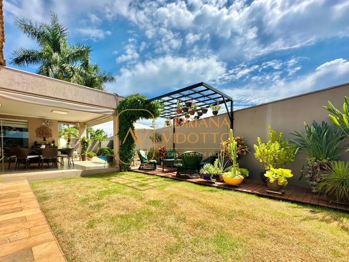 Imagem de Excelente casa em condomínio com 3 quartos, sendo 1 suíte,  piscina, quintal, area gourmet, jardim