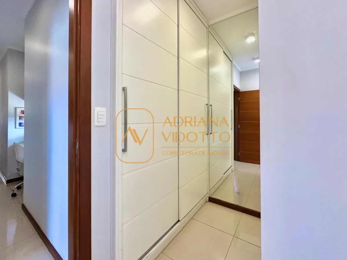 Imagem de Excelente casa em condomínio com 3 quartos, sendo 1 suíte,  piscina, quintal, area gourmet, jardim