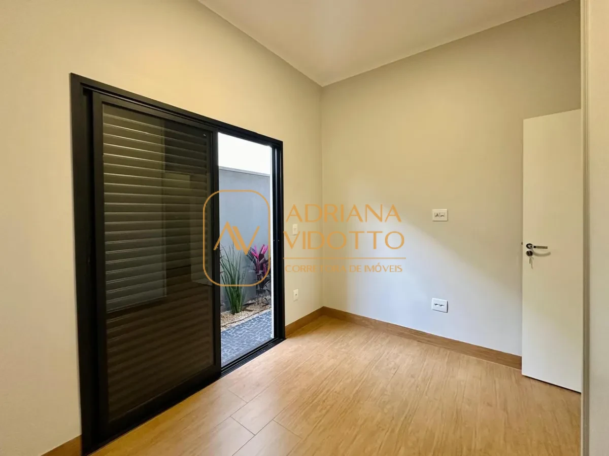 Imagem de Casa de condomínio a venda com 3 quartos, sendo 1 suíte com closet, área gourmet e piscina