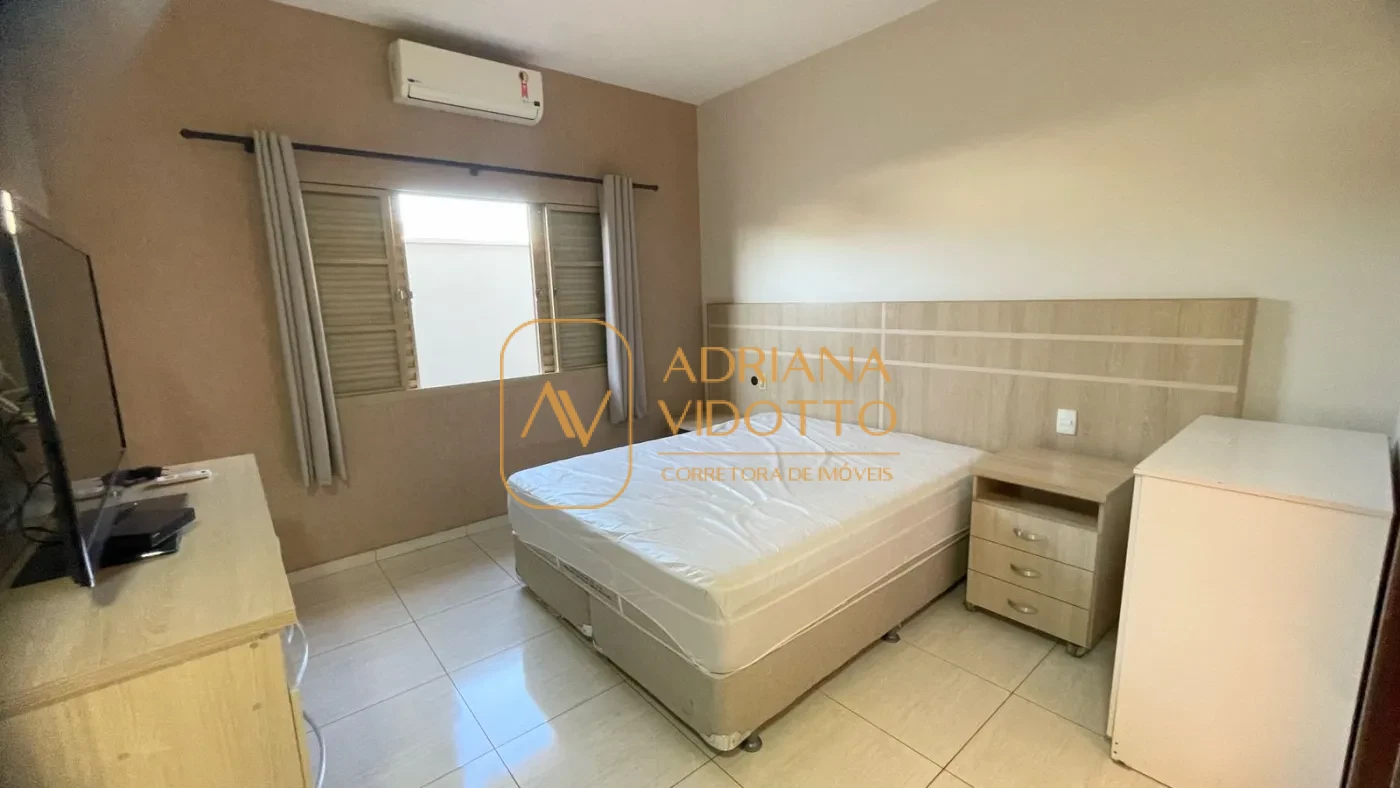 Imagem de Casa à venda no Condomínio Flamboyants com 3 quartos, sendo 1 suíte, área gourmet e piscina