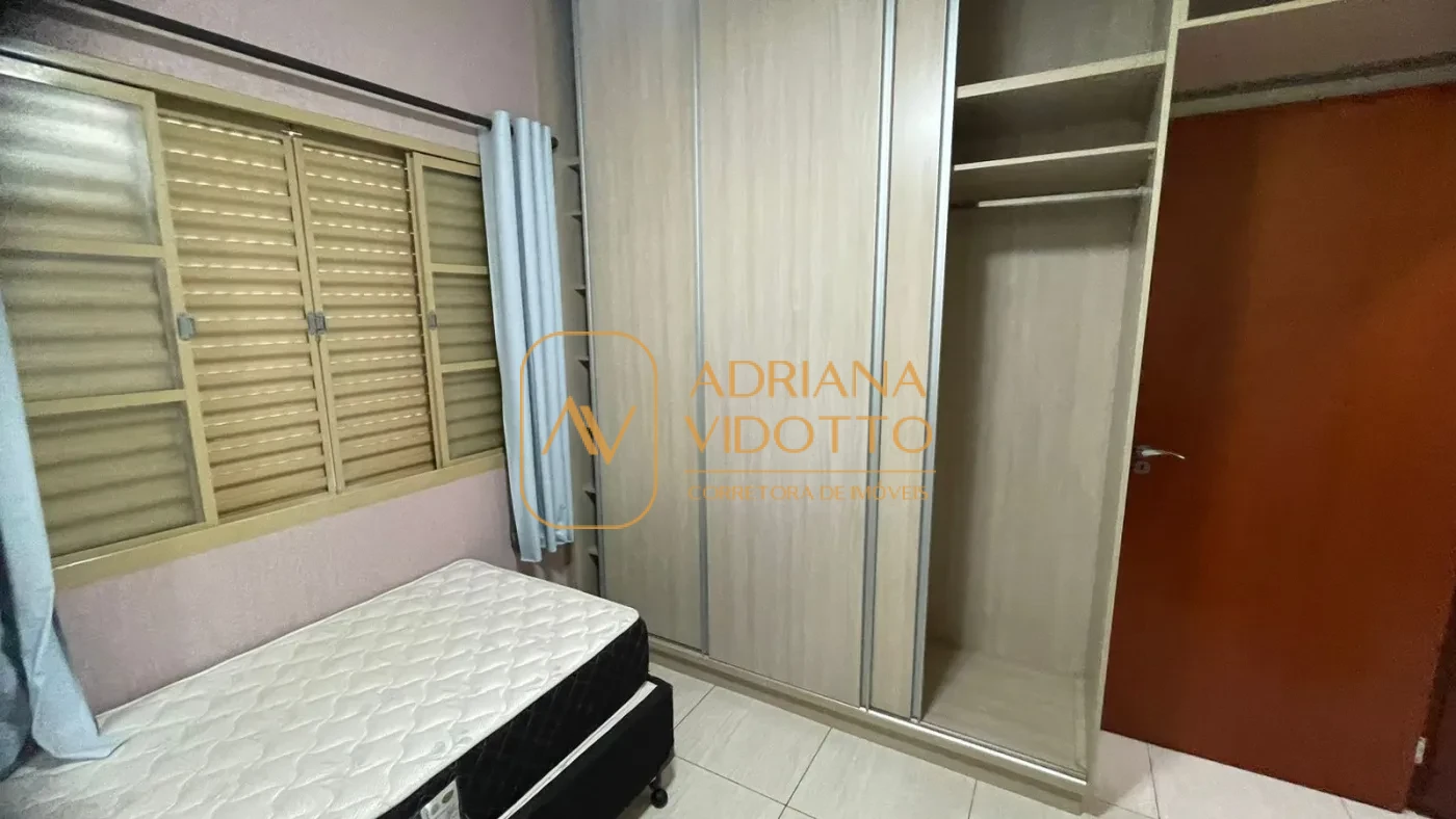 Imagem de Casa à venda no Condomínio Flamboyants com 3 quartos, sendo 1 suíte, área gourmet e piscina