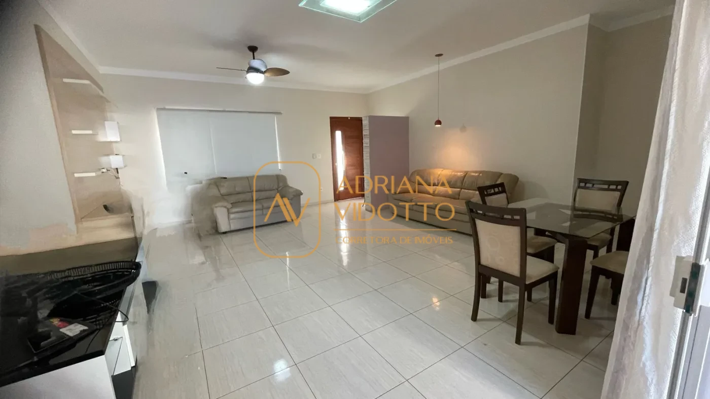 Imagem de Casa à venda no Condomínio Flamboyants com 3 quartos, sendo 1 suíte, área gourmet e piscina