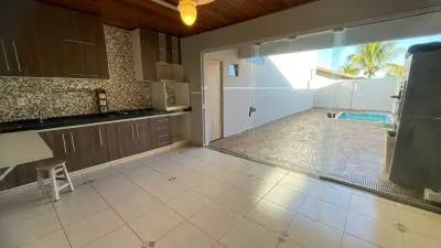 Imagem de Casa à venda no Condomínio Flamboyants com 3 quartos, sendo 1 suíte, área gourmet e piscina