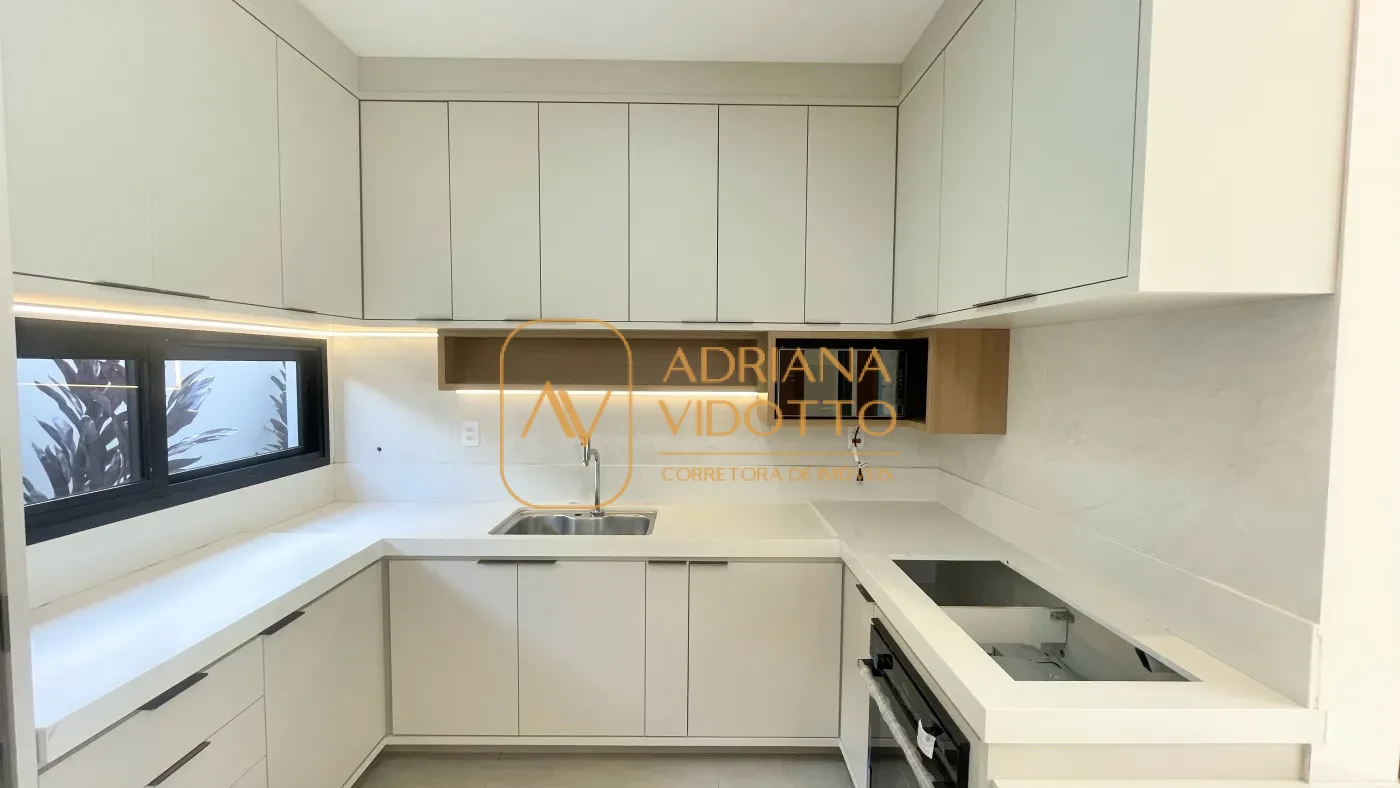 Imagem de CASA EM VILLAGE DAMHA COM 3 SUÍTES, ÁREA GOURMET E ESCRITÓRIO