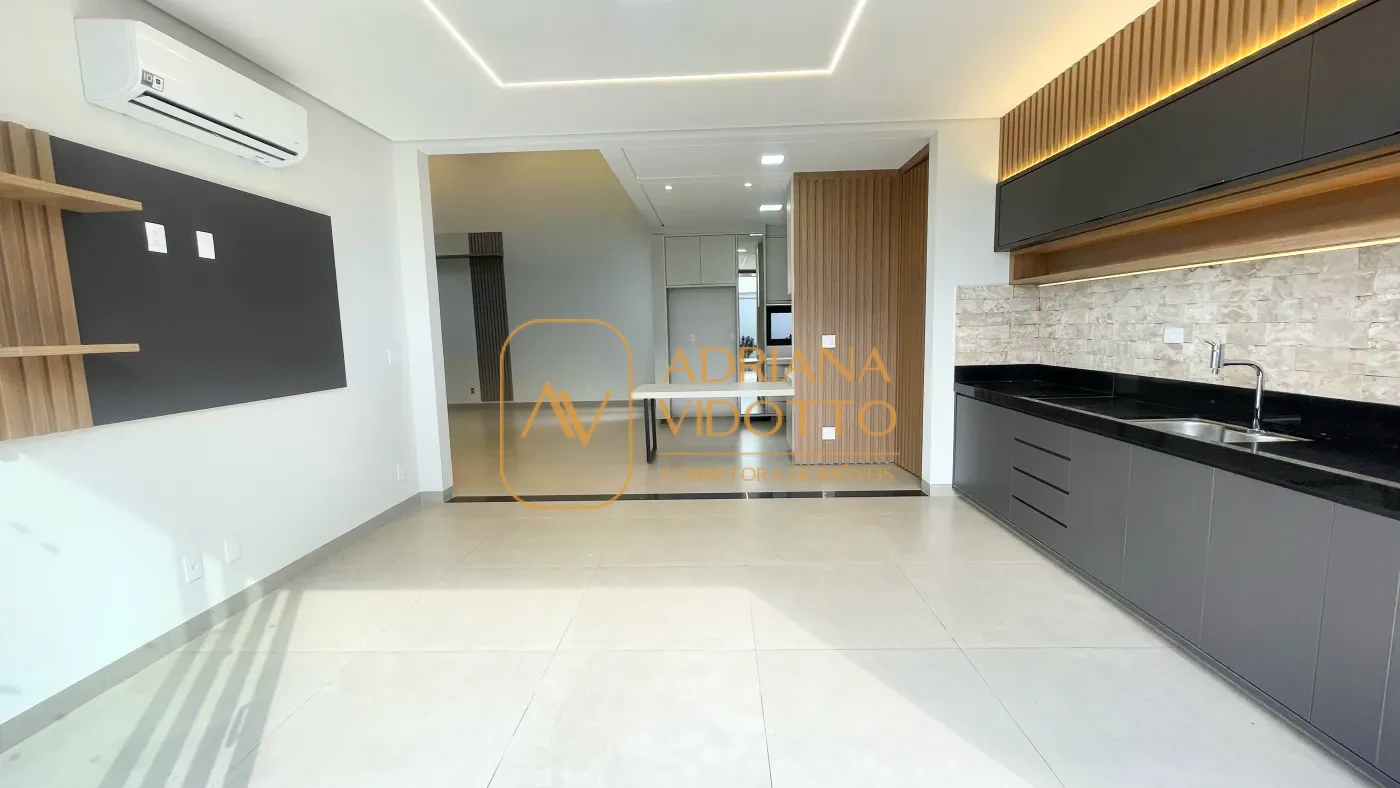 Imagem de CASA EM VILLAGE DAMHA COM 3 SUÍTES, ÁREA GOURMET E ESCRITÓRIO