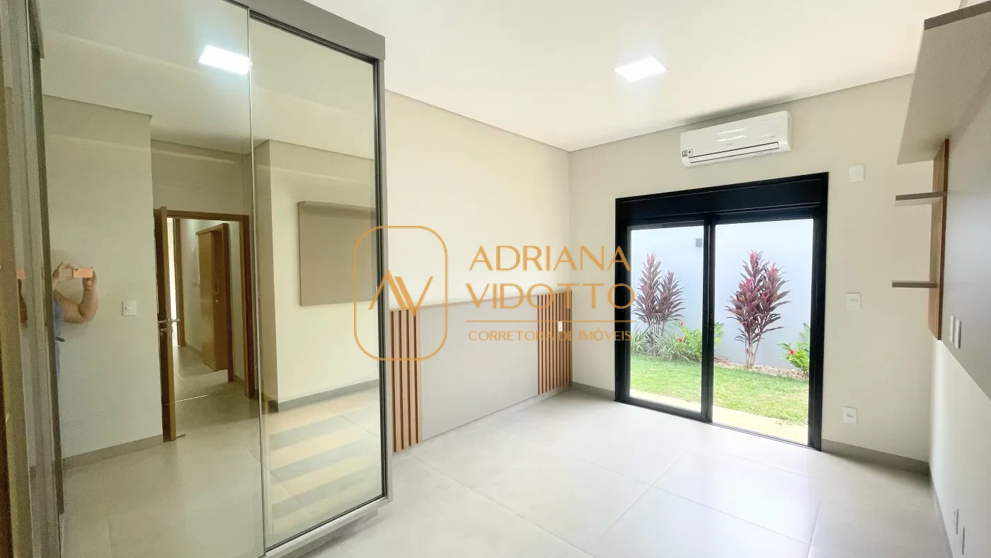 Imagem de CASA EM VILLAGE DAMHA COM 3 SUÍTES, ÁREA GOURMET E ESCRITÓRIO