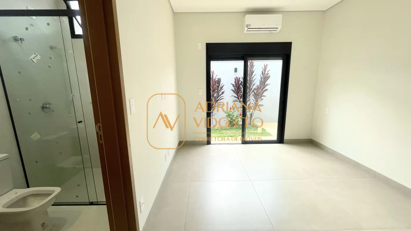 Imagem de CASA EM VILLAGE DAMHA COM 3 SUÍTES, ÁREA GOURMET E ESCRITÓRIO