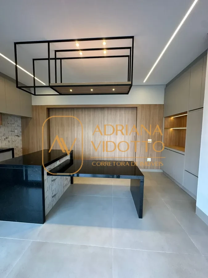 Imagem de CASA ALTO PADRÃO CONDOMÍNIO RESIDENCIAL PARQUE DAMHA COM 3 SUÍTES, ÁREA GOURMET COM PISCINA AQUECIDA