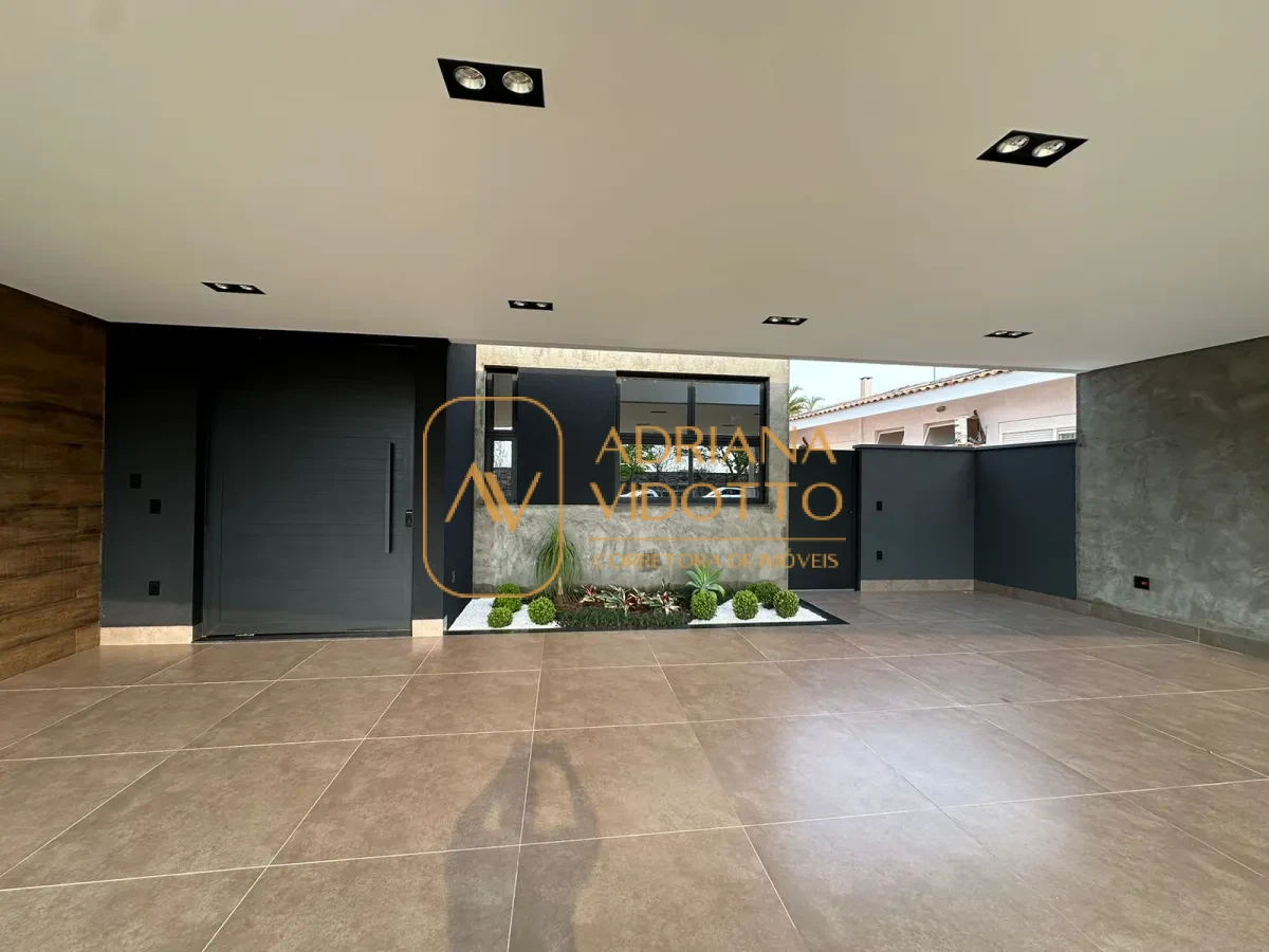 Imagem de CASA ALTO PADRÃO CONDOMÍNIO RESIDENCIAL PARQUE DAMHA COM 3 SUÍTES, ÁREA GOURMET COM PISCINA AQUECIDA