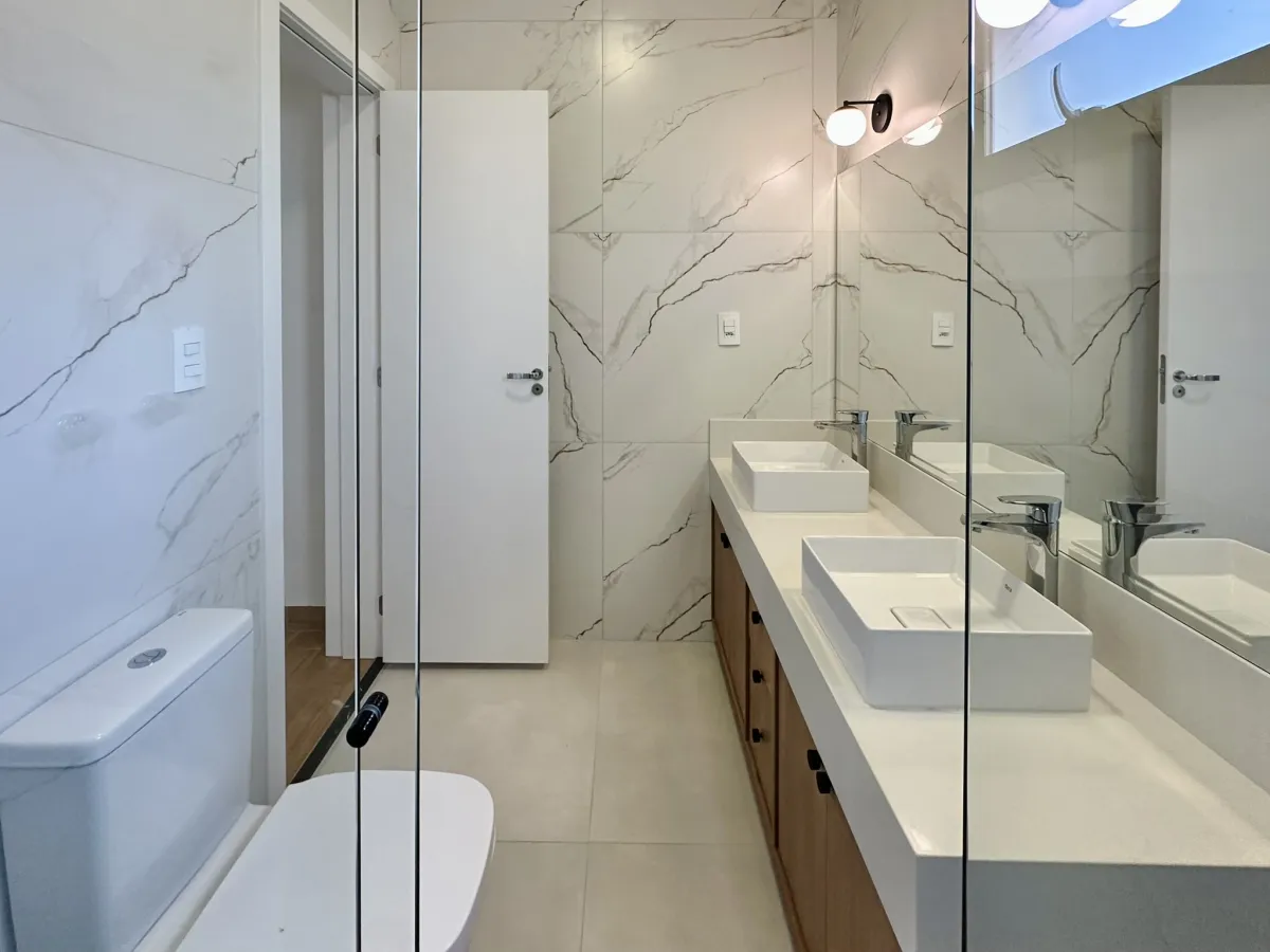 Imagem de Lindíssima casa de condomínio a venda -  Village Damha III, 3 suítes, piscina e escritório em Araraquara