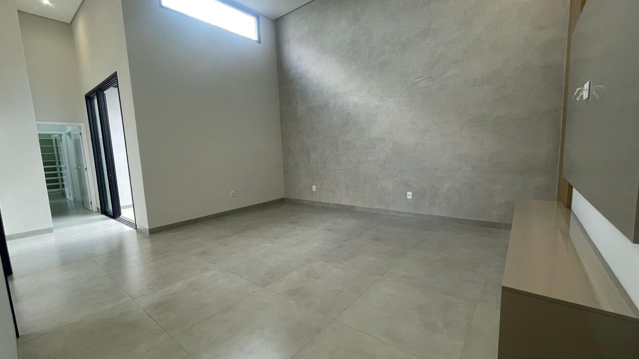 Imagem de CASA NOVA NO CONDOMÍNIO VILLAGE DAMHA III COM 3 SUITES E ÁREA GOURMET