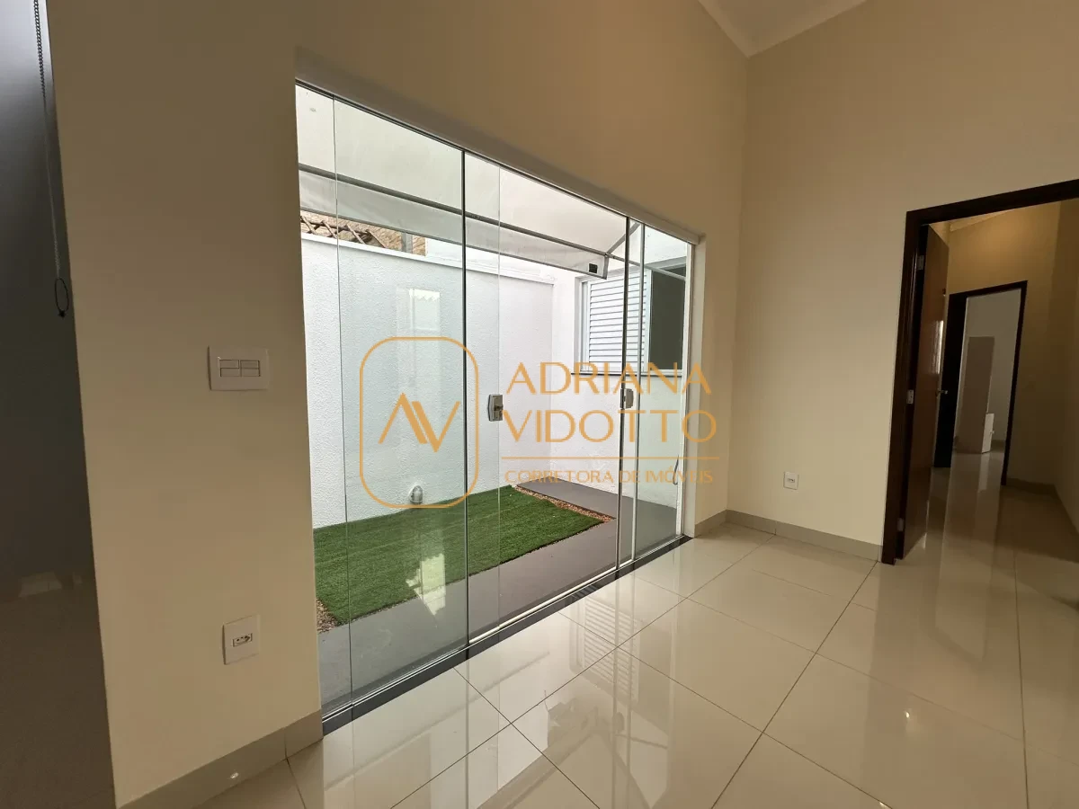 Imagem de CASA A VENDA  EM CONDOMÍNIO PARQUE ATLANTA COM 3 QUARTOS SENDO 1 SUÍTE E ESCRITÓRIO