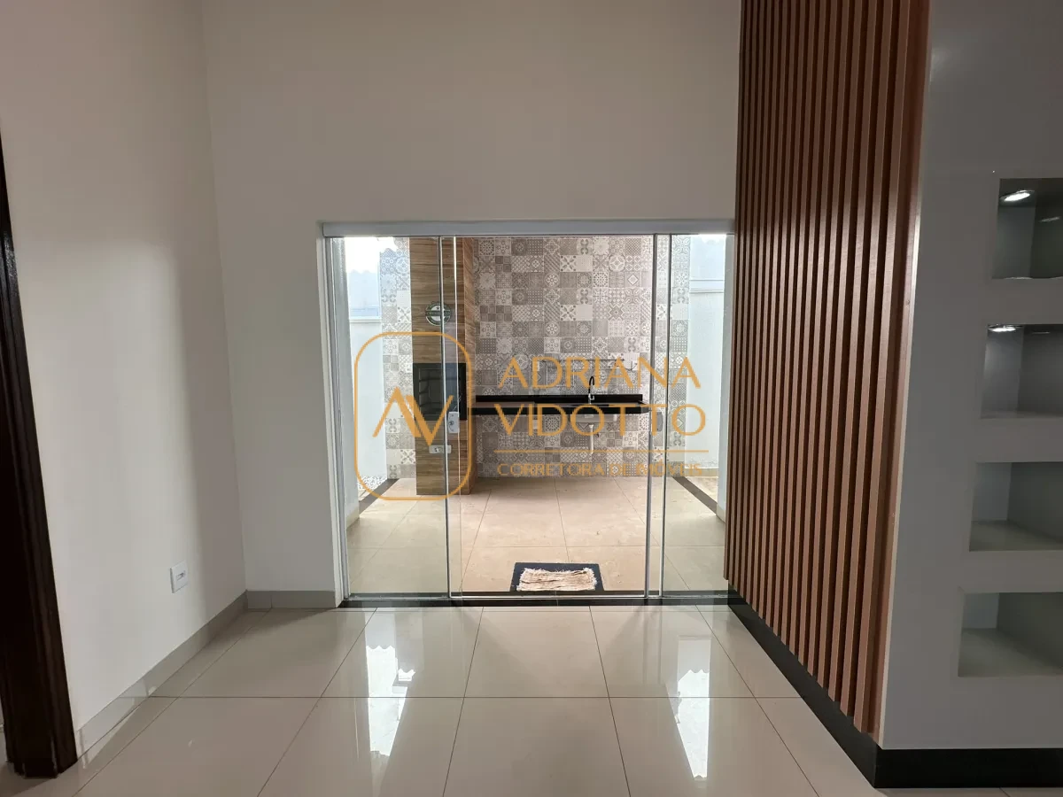 Imagem de CASA A VENDA  EM CONDOMÍNIO PARQUE ATLANTA COM 3 QUARTOS SENDO 1 SUÍTE E ESCRITÓRIO