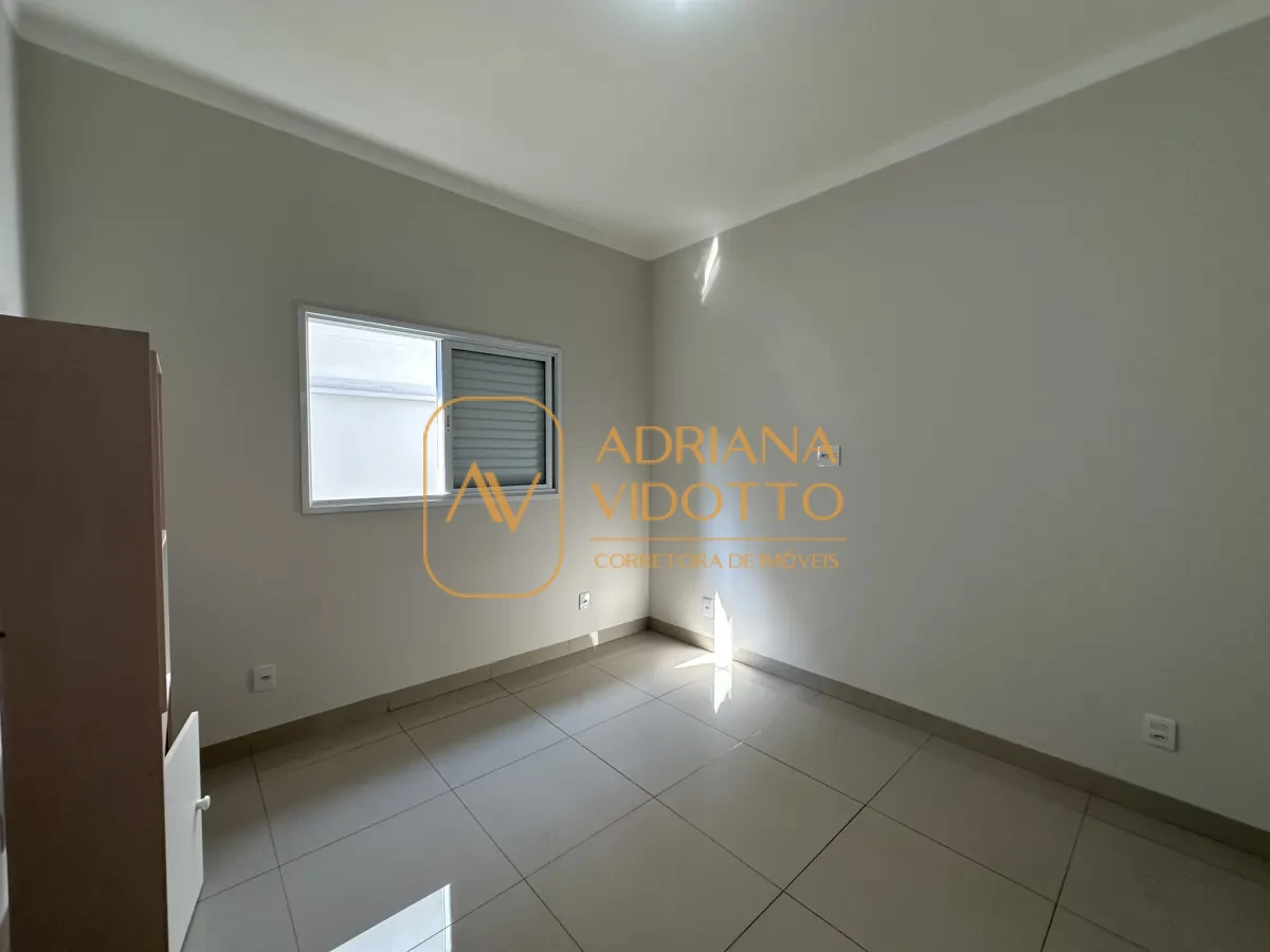 Imagem de CASA A VENDA  EM CONDOMÍNIO PARQUE ATLANTA COM 3 QUARTOS SENDO 1 SUÍTE E ESCRITÓRIO