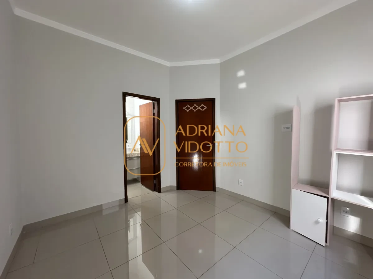 Imagem de CASA A VENDA  EM CONDOMÍNIO PARQUE ATLANTA COM 3 QUARTOS SENDO 1 SUÍTE E ESCRITÓRIO