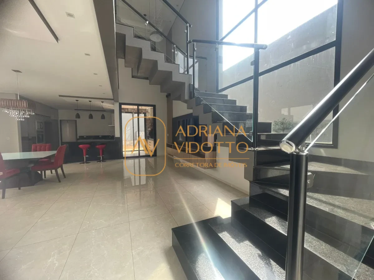 Imagem de SOBRADO ALTO PADRÃO - CONDOMÍNIO VILLAGE DAMHA I, COM 3 SUÍTES E PISCINA