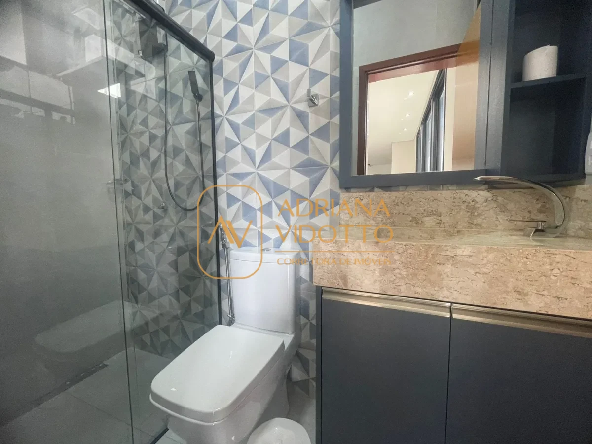 Imagem de SOBRADO ALTO PADRÃO - CONDOMÍNIO VILLAGE DAMHA I, COM 3 SUÍTES E PISCINA