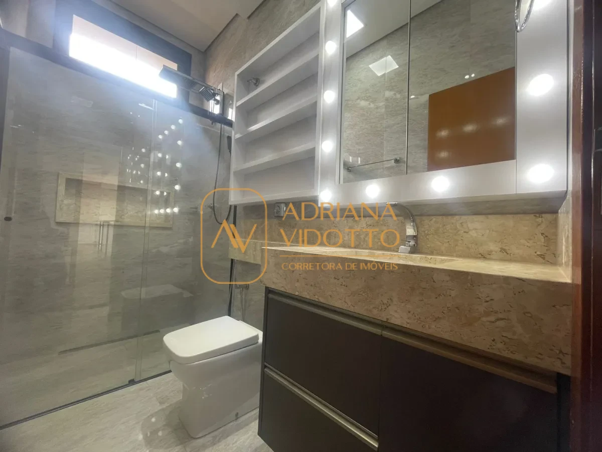 Imagem de SOBRADO ALTO PADRÃO - CONDOMÍNIO VILLAGE DAMHA I, COM 3 SUÍTES E PISCINA