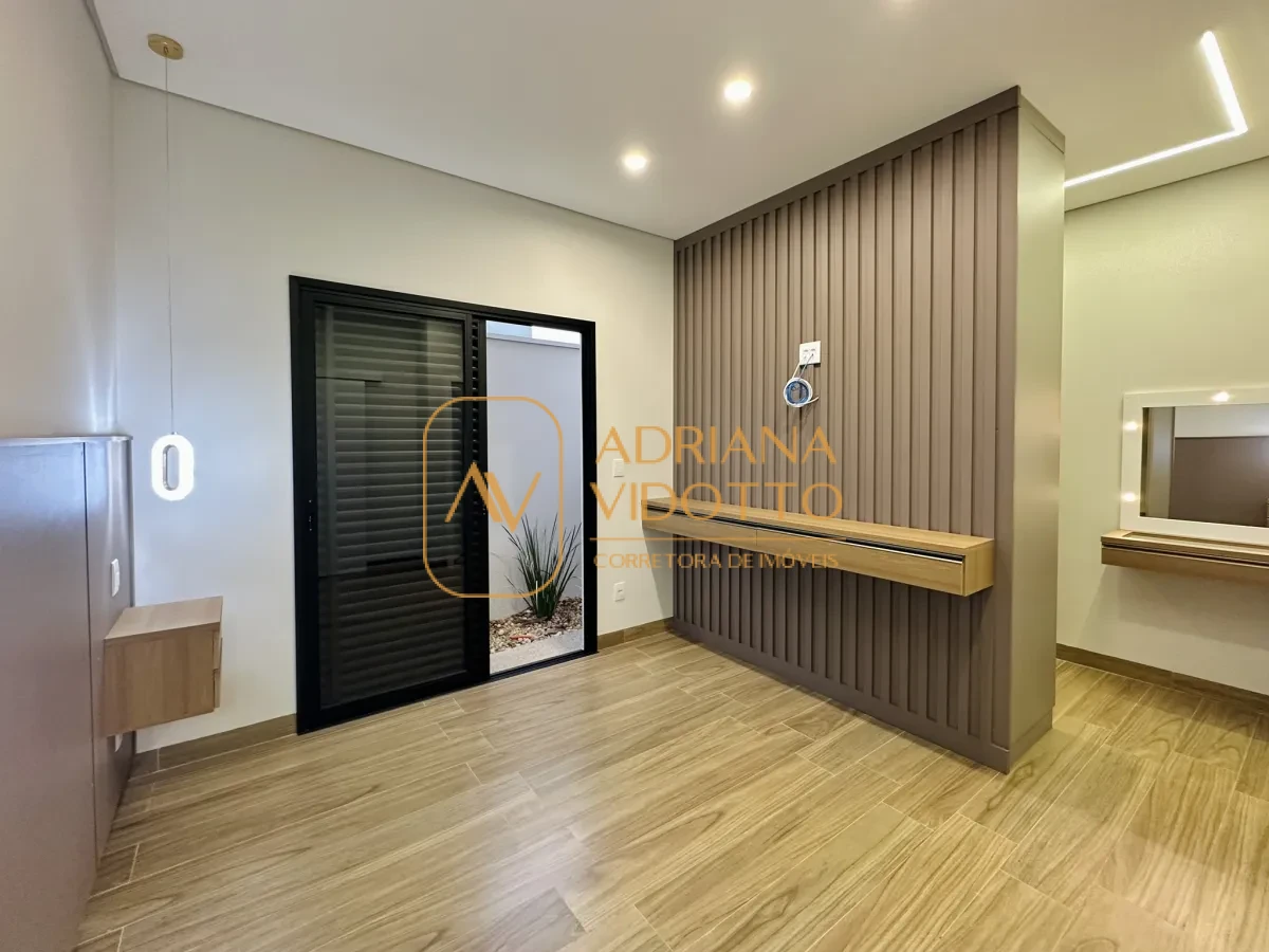 Imagem de CASA A VENDA VILLAGE DAMHA III COM 3 SUÍTES, ESCRITÓRIO E ÁREA GOURMET COM JACUZZI