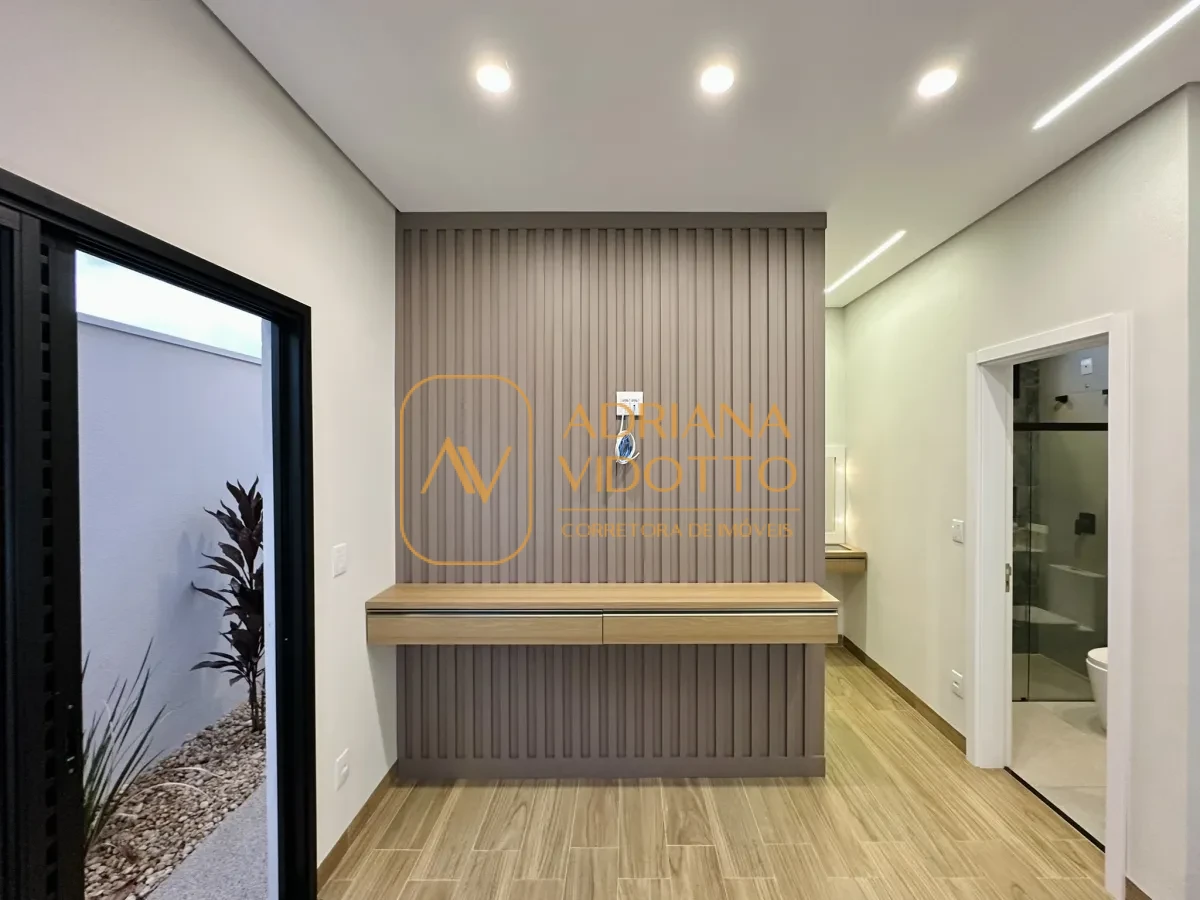 Imagem de CASA A VENDA VILLAGE DAMHA III COM 3 SUÍTES, ESCRITÓRIO E ÁREA GOURMET COM JACUZZI