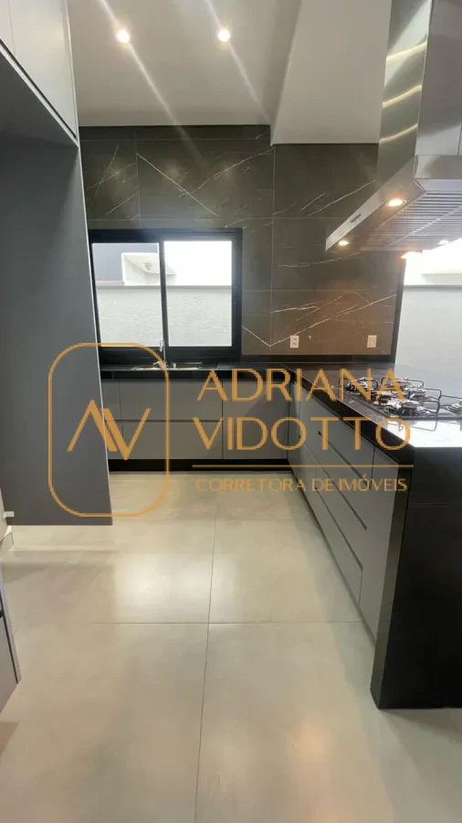 Imagem de CASA NOVA NO CONDOMÍNIO VILLAGE DAMHA III COM 3 SUITES E ÁREA GOURMET