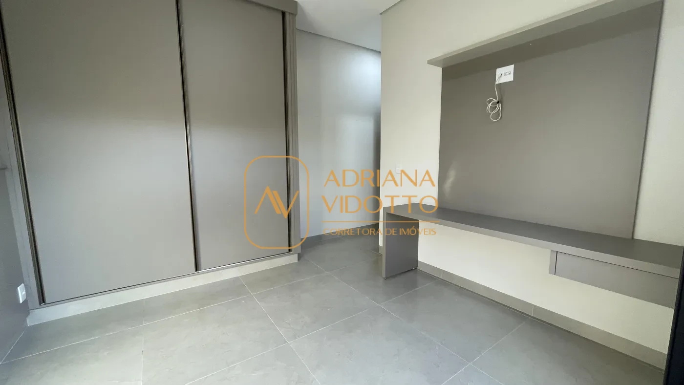 Imagem de LINDA CASA A VENDA VILLAGE DAMHA III, COM 3 SUÍTES, ESPAÇO GOURMET INCRÍVEL E ESCRITÓRIO