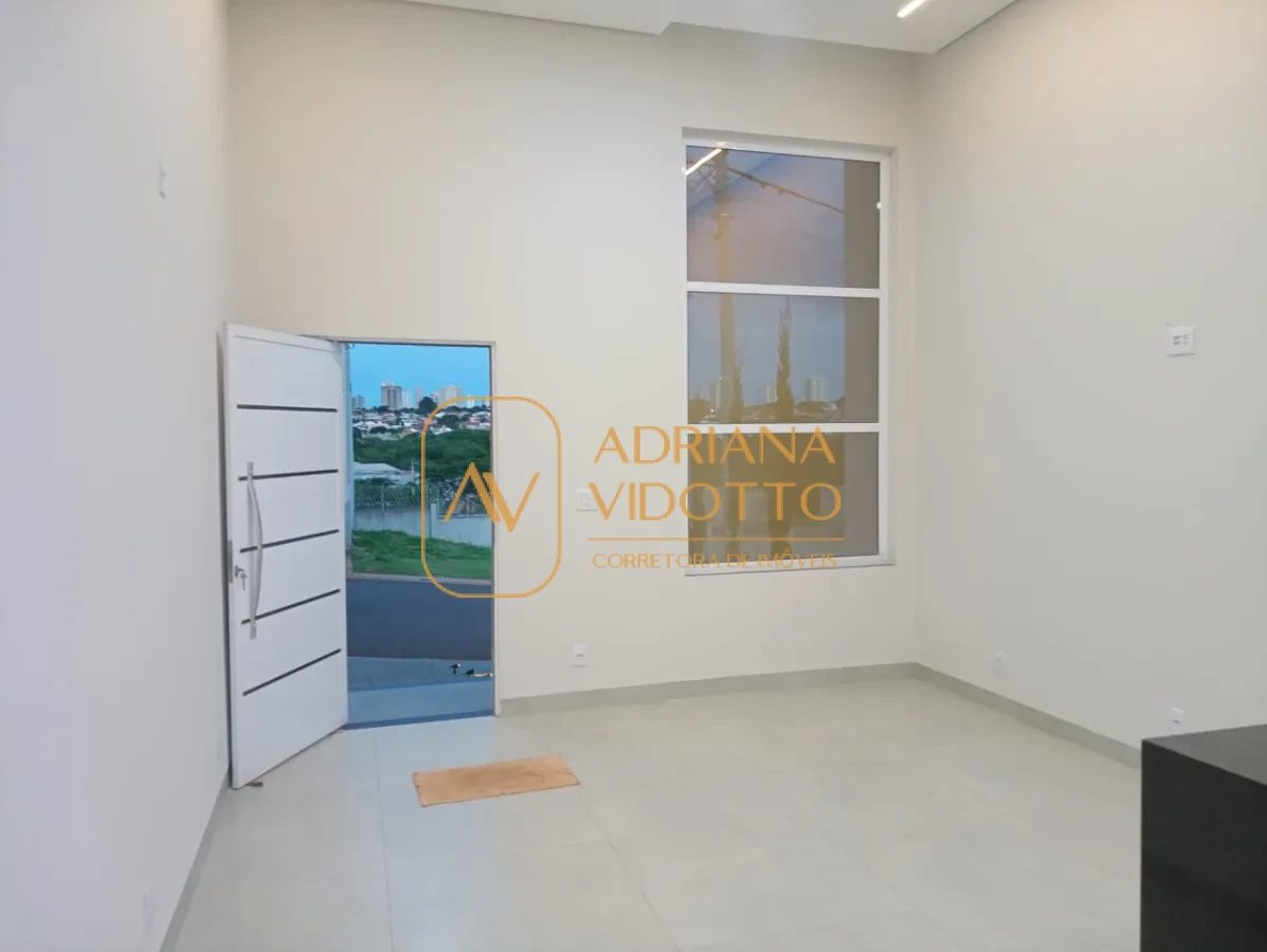 Imagem de CASA A VENDA EM CONDOMÍNIO TIVOLLI COM 3 QUARTOS, SENDO 1 SUÍTE E QUINTAL