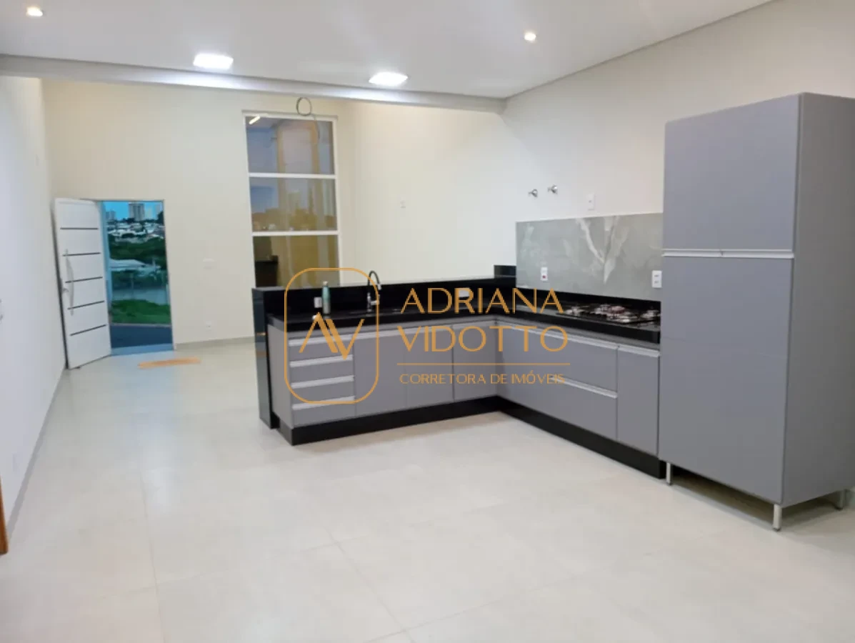 Imagem de CASA A VENDA EM CONDOMÍNIO TIVOLLI COM 3 QUARTOS, SENDO 1 SUÍTE E QUINTAL