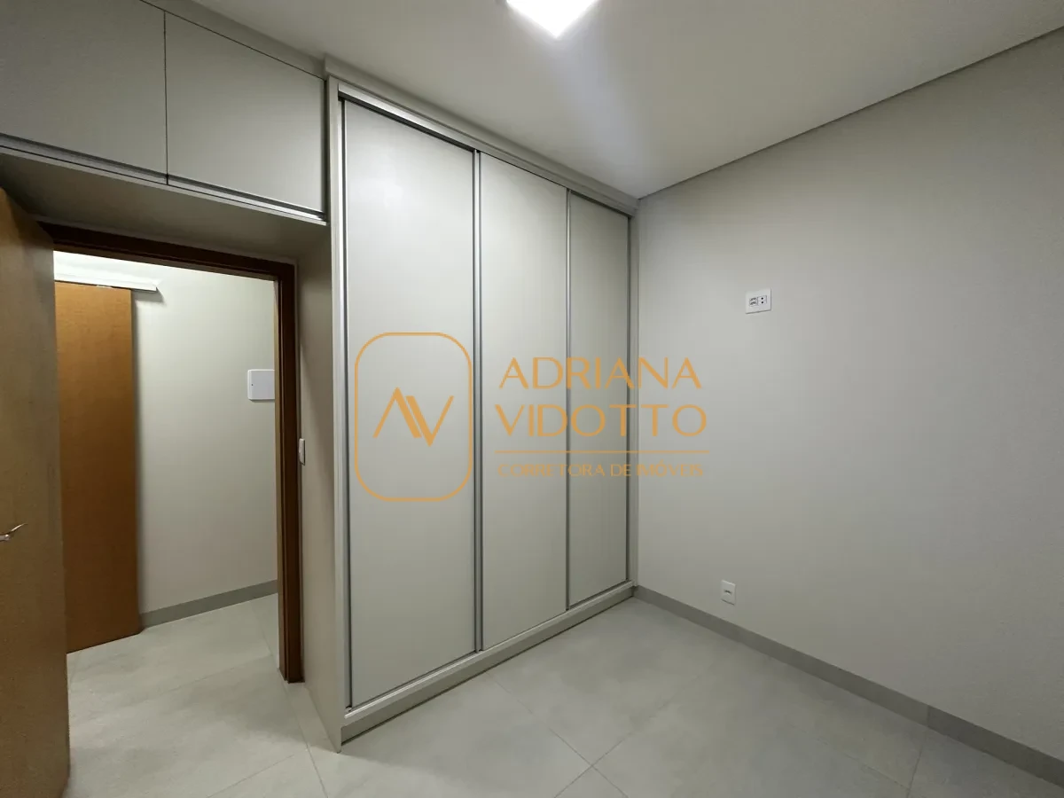 Imagem de CASA A VENDA EM CONDOMÍNIO TIVOLLI COM 3 QUARTOS, SENDO 1 SUÍTE E QUINTAL