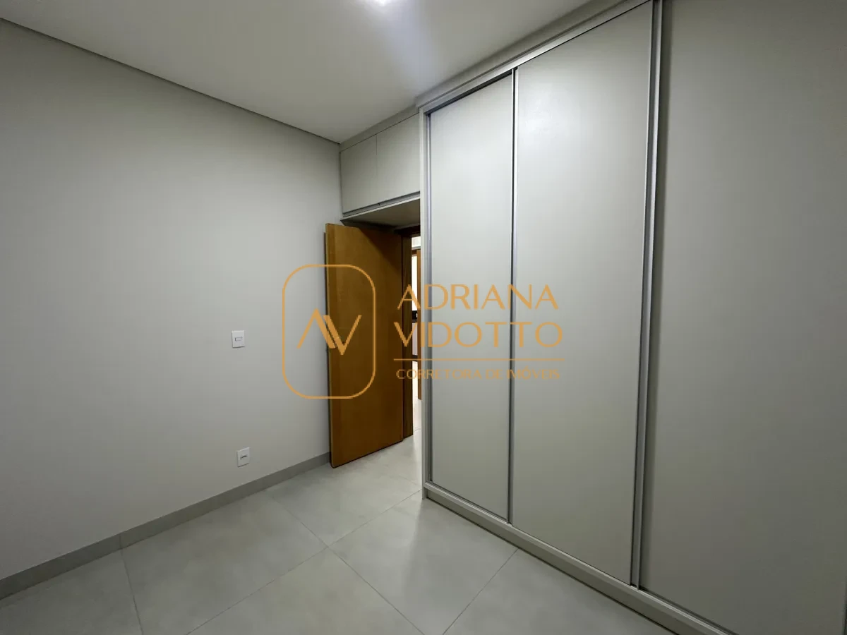 Imagem de CASA A VENDA EM CONDOMÍNIO TIVOLLI COM 3 QUARTOS, SENDO 1 SUÍTE E QUINTAL