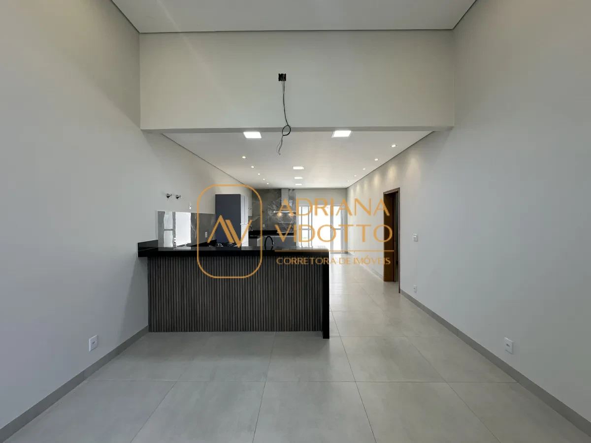 Imagem de CASA A VENDA EM CONDOMÍNIO TIVOLLI COM 3 QUARTOS, SENDO 1 SUÍTE E QUINTAL