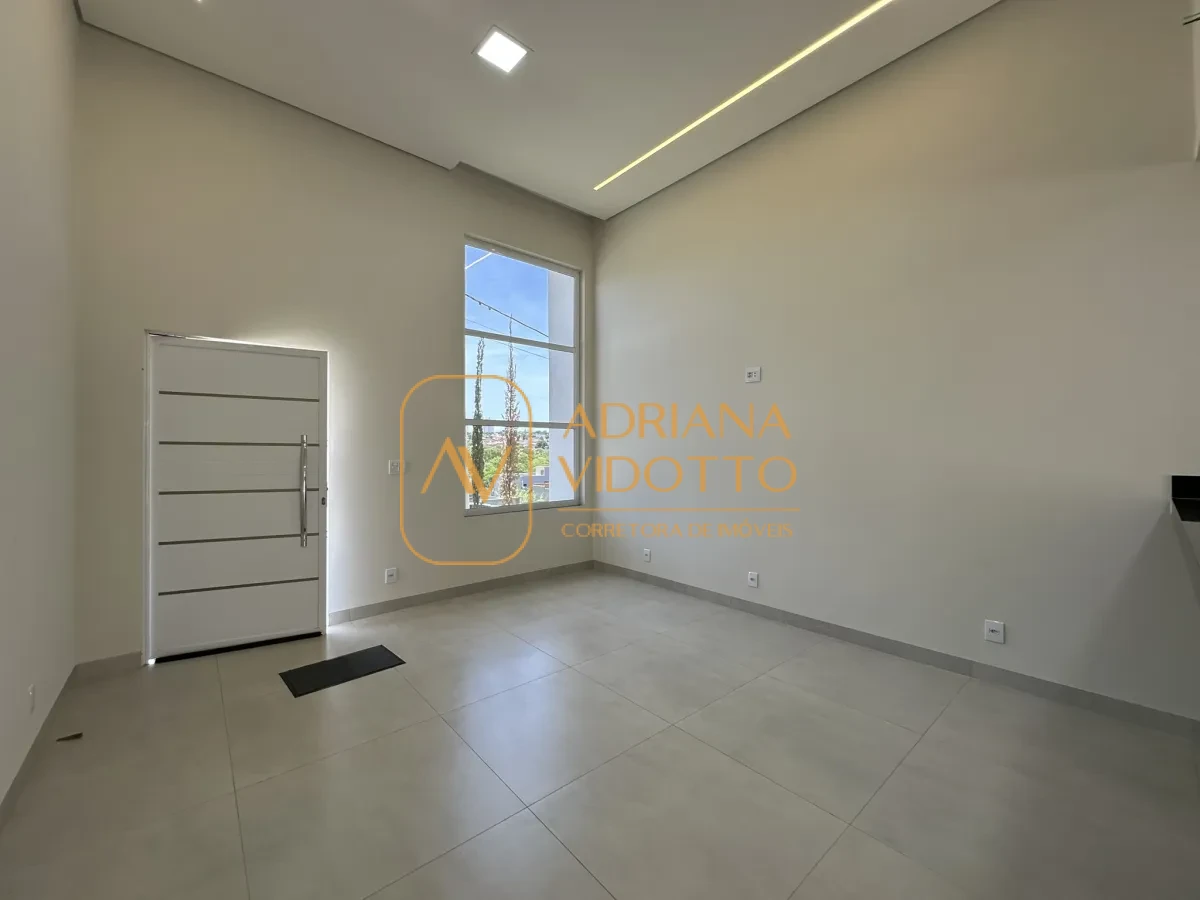 Imagem de CASA A VENDA EM CONDOMÍNIO TIVOLLI COM 3 QUARTOS, SENDO 1 SUÍTE E QUINTAL